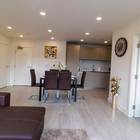 Virexxa Bedford Centre - Executive Suite - 2Bed Flat With Free Parking & Gym Luaran gambar