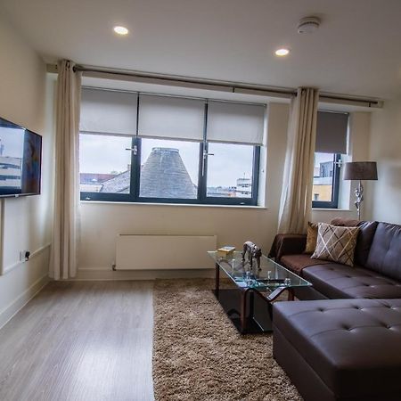 Virexxa Bedford Centre - Executive Suite - 2Bed Flat With Free Parking & Gym Luaran gambar