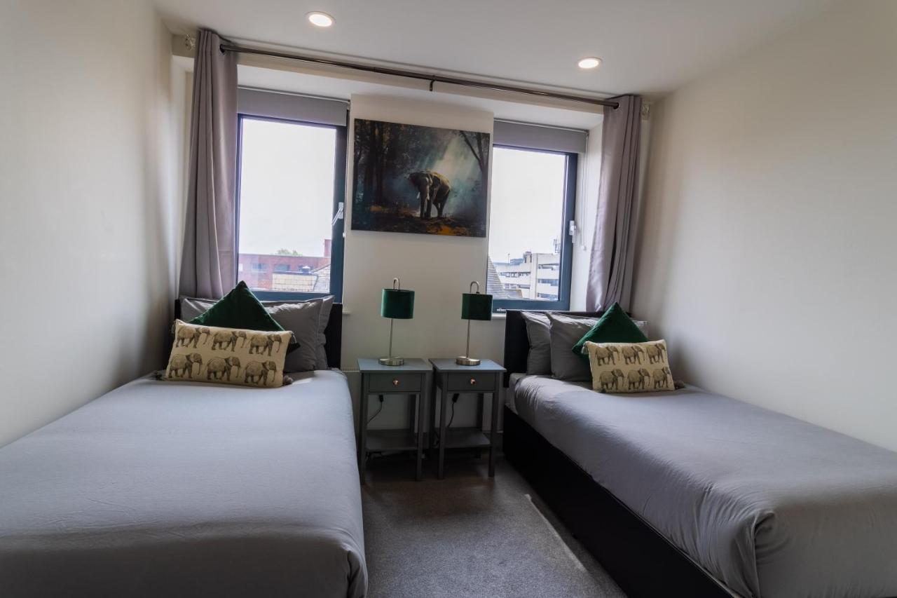 Virexxa Bedford Centre - Executive Suite - 2Bed Flat With Free Parking & Gym Luaran gambar